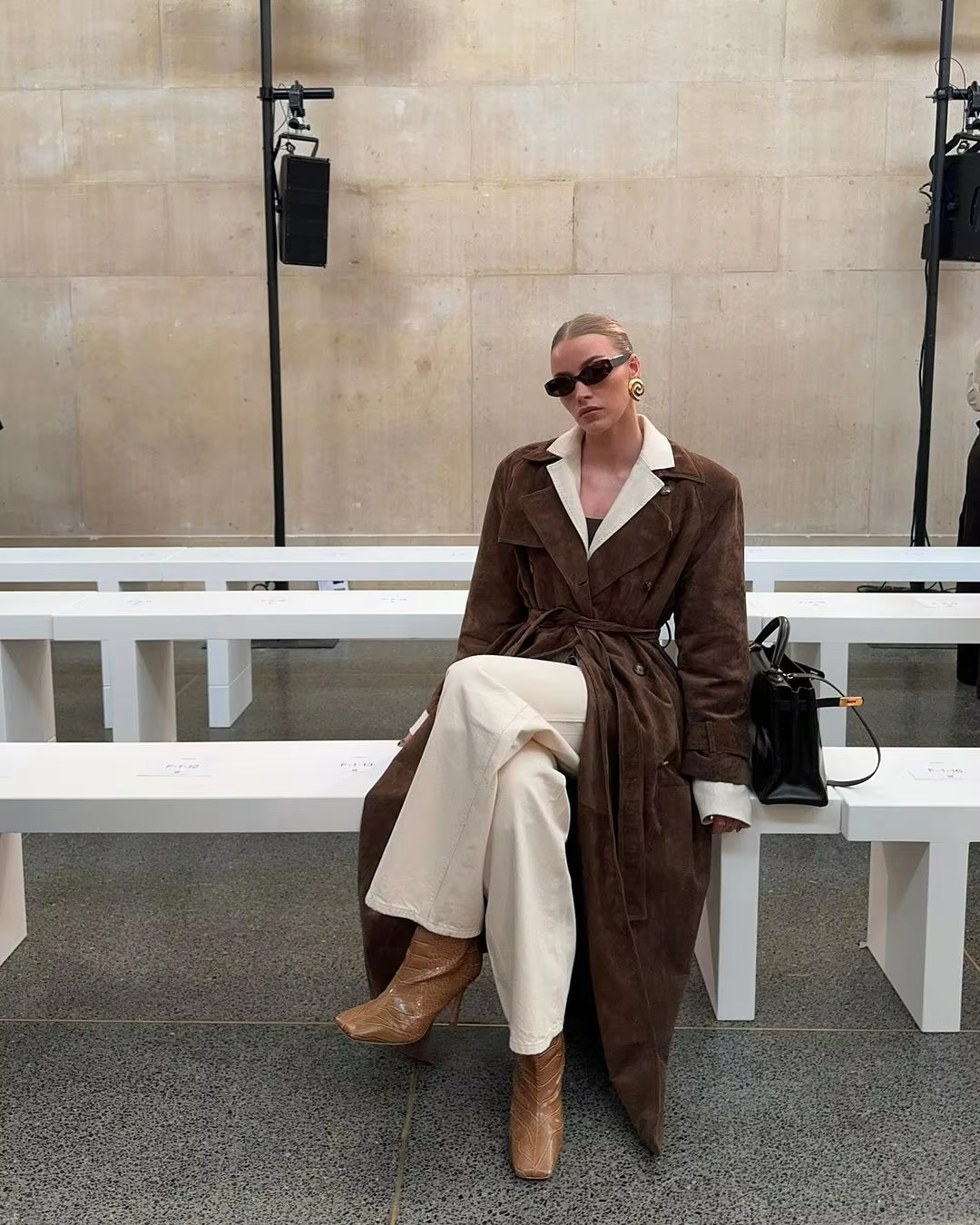 Sophie – Eleganter Trenchcoat aus Wildleder