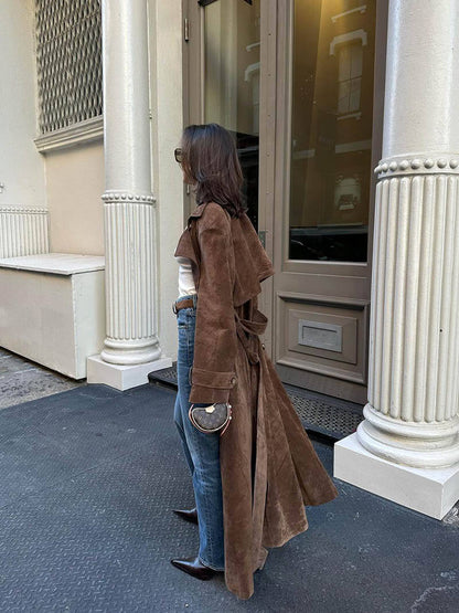 Sophie – Eleganter Trenchcoat aus Wildleder